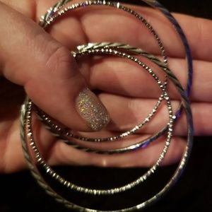 Sliver hoop earrings